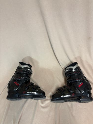 Mondo 28 & 28.5 Men's Nordica All Mountain Next 57 Ski Boots (Used)