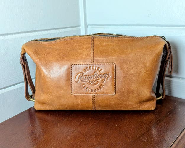 Rawlings Heart of the Hide Genuine Cognac Premium Leather Travel Kit