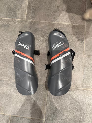 Shin Guards Medium Shred Shin Guard (Used)