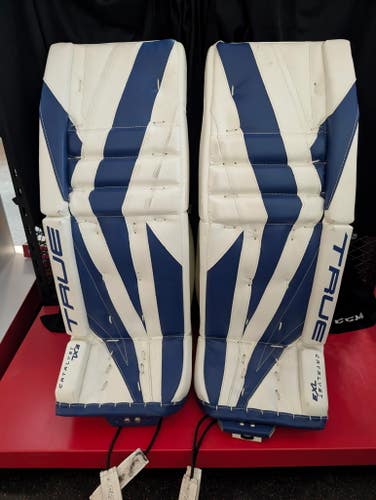 30" 2023 True Catalyst 7X3 Goalie Leg Pads (New)