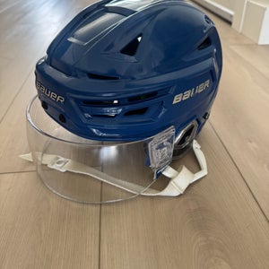 Medium Bauer Re-Akt 155 Helmet (Used)