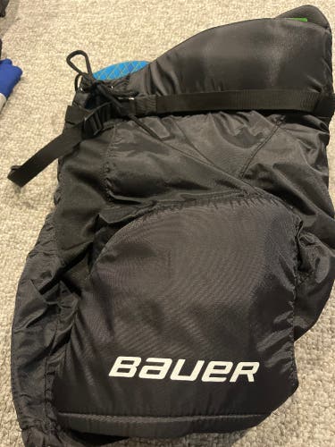 Youth Large Bauer X Hockey Pants (New)