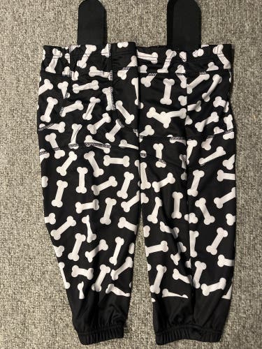 Dog Bones Black Youth Medium Knit Socks (New)