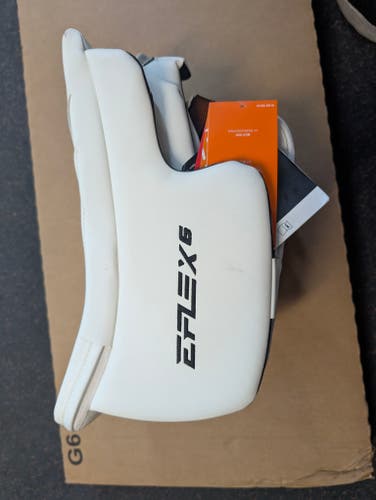 2023 CCM EFlex 6 Full Right (New)