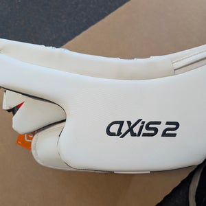 2023 CCM Axis 2 Regular (New)