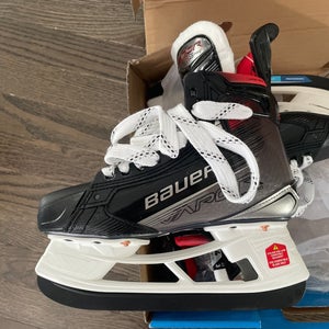 Brand New Bauer Vapor X5 Pro Hockey Skates Wide Width (New)