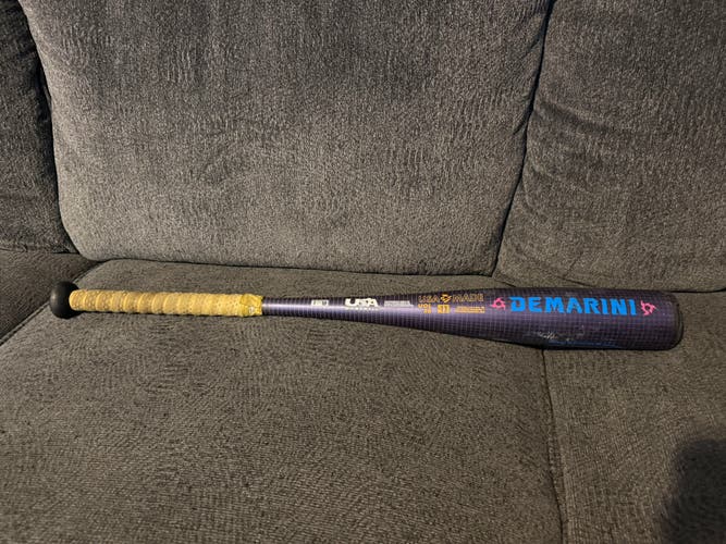 2026 DeMarini Voodoo Bat (-11) 17 oz 28" (Used)