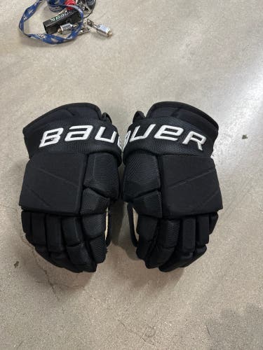 USHL DUBUQUE FIGHTING SAINTS Bauer Vapor Pro Team Gloves 14" Pro Stock (Used)