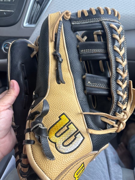 2023 Outfield 12.75" A2000 Baseball Glove