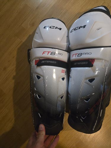 CCM Jetspeed FT8 Pro 14" Shin Pads