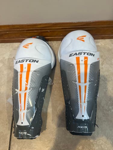 Junior Easton M3 10" Shin Pads (Used)