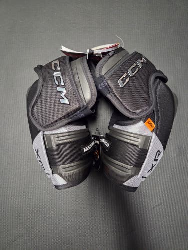 New Senior Large CCM Tacks XR Elbow Pads