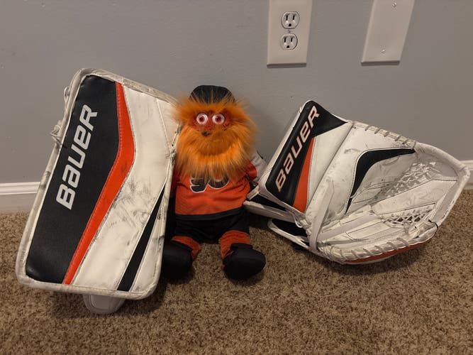 Bauer Reactor 9000 Regular block and reactor 7000 glove(Used)