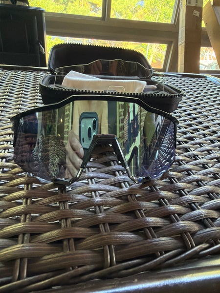 One Size Fits All 100% Sunglasses (Used)