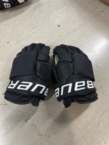 USHL DUBUQUE FIGHTING SAINTS Bauer Vapor Pro Team Gloves 13" Pro Stock (Used)