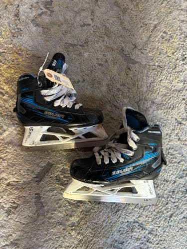 Junior Bauer GSX Hockey Goalie Skates Regular Width Size 1.5