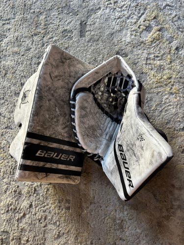 Youth Bauer Prodigy Goalie Gloves & Blockers Full Right