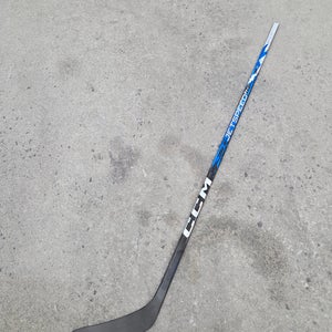 New Senior CCM Jetspeed FT9 Pro Right Handed Hockey Stick P28 75 Flex