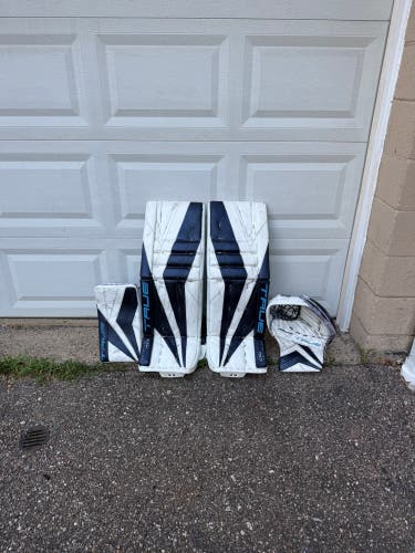 True Catalyst Px3 34” Regular Goalie Full Set Pro Stock (Used)