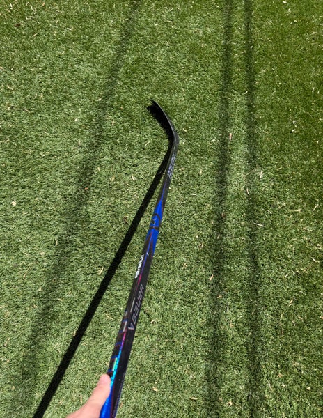 Intermediate Bauer Proto2 Right Handed Hockey Stick P28 65 Flex (Used)