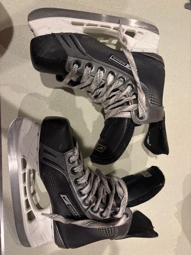 Bauer Supreme One55 Hockey Skates Extra Wide Width 5.5 (Used)