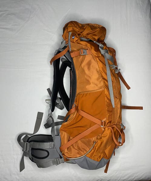 osprey backpack aether 60 Liter Internal Frame Green/Gray Medium  Trail Hut Weighing in at 2.542 kilograms Osprey Aether 60 Hiking Backpack