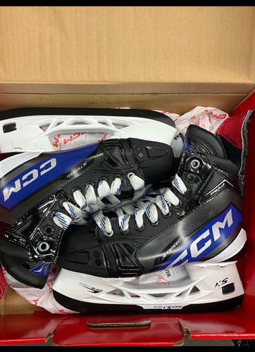 CCM JetSpeed XTRA PLUS Hockey Skates Regular Width Size 4 (New)