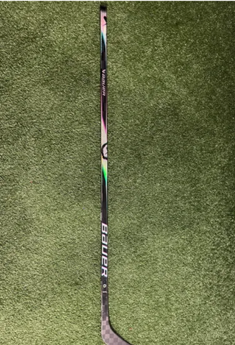 NEW Senior Bauer Proto2 Left Hand Hockey Stick P28 77 Flex (New)