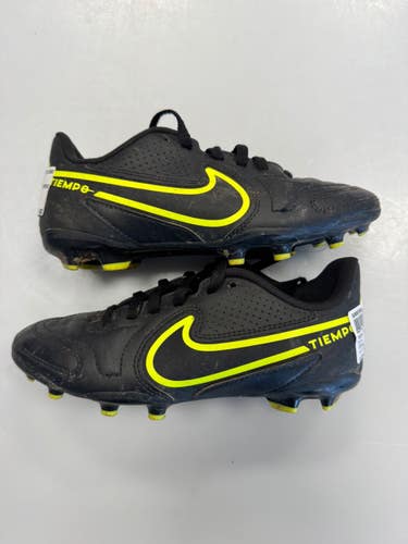 Used Nike Soccer Cleats Black Junior 01.5 11860-S000309513