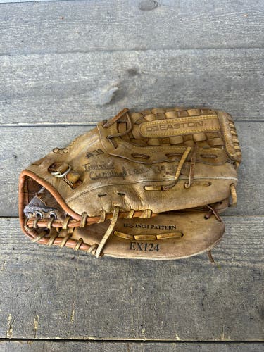 Easton Black Magic EX124 12 1/2" Baseball Glove RHT