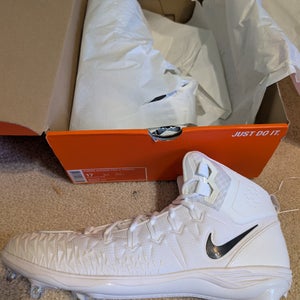 Men's Size 17 Nike Mid Top Detachable Cleats (New)
