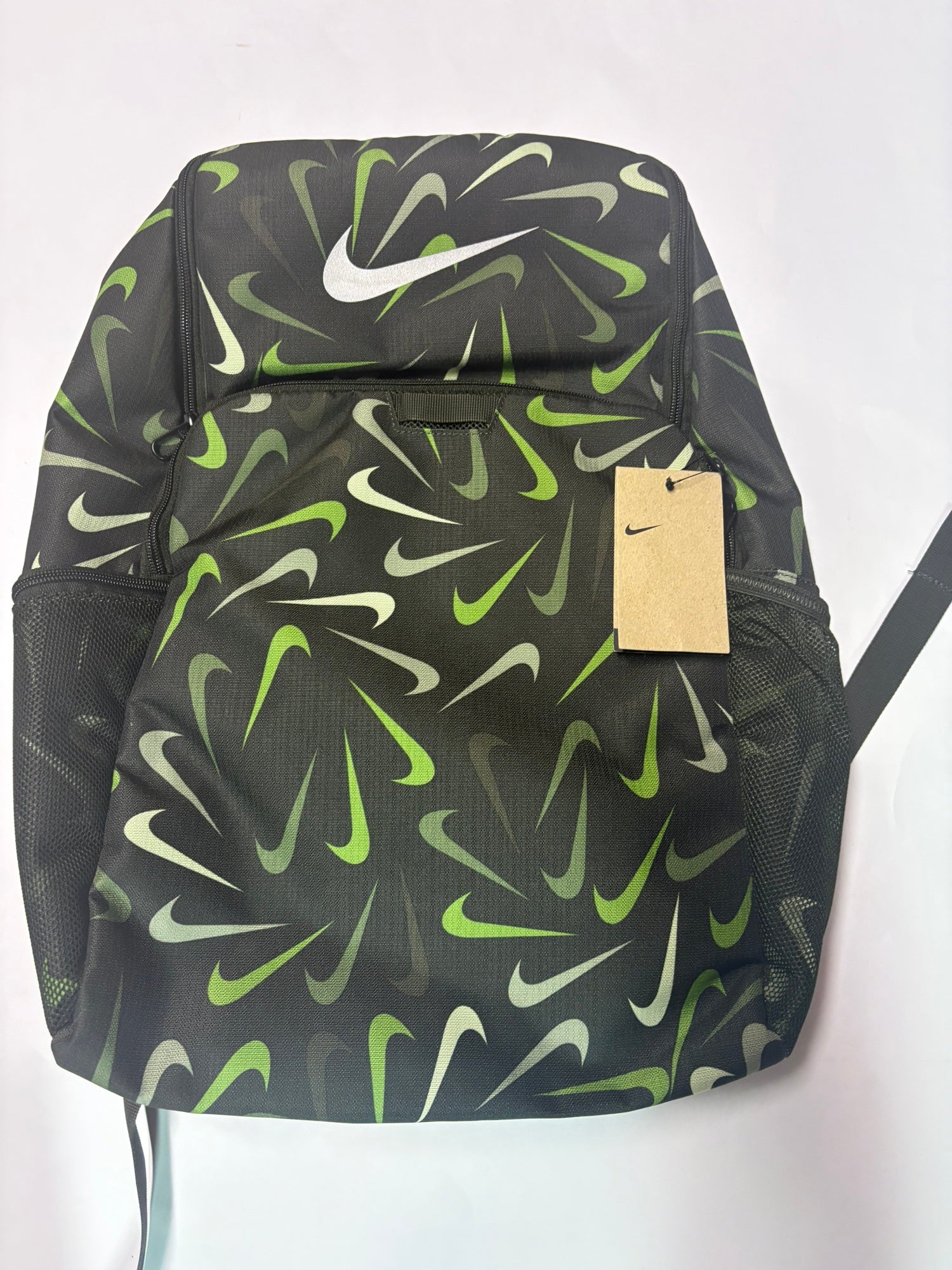 nike brasilia all over print backpack Kids' Black /White Product Details Adjustable straps Side pockets Materials Nike Brasilia backpack Medium