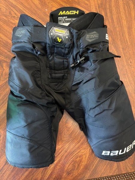 Intermediate Medium Bauer Supreme Mach Hockey Pants (Used)
