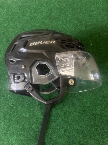 Black Medium Bauer Re-Akt 155 Helmet (Used)