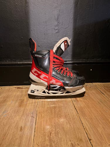 2021 CCM JetSpeed FT4 Pro Hockey Skates Regular Width 8 (Used no insoles)