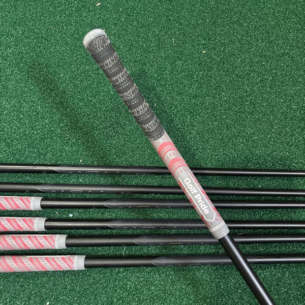 Miura PI 401 5 - PW & GW (7 Clubs) Fujikura Axiom 75 Regular Flex