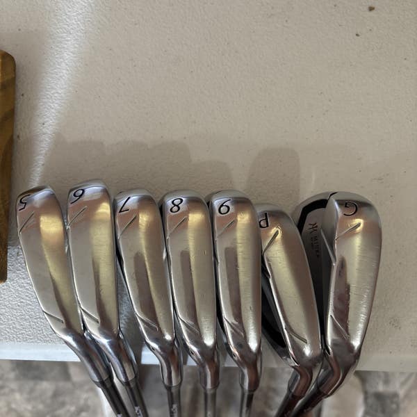 Miura PI 401 5 - PW & GW (7 Clubs) Fujikura Axiom 75 Regular Flex