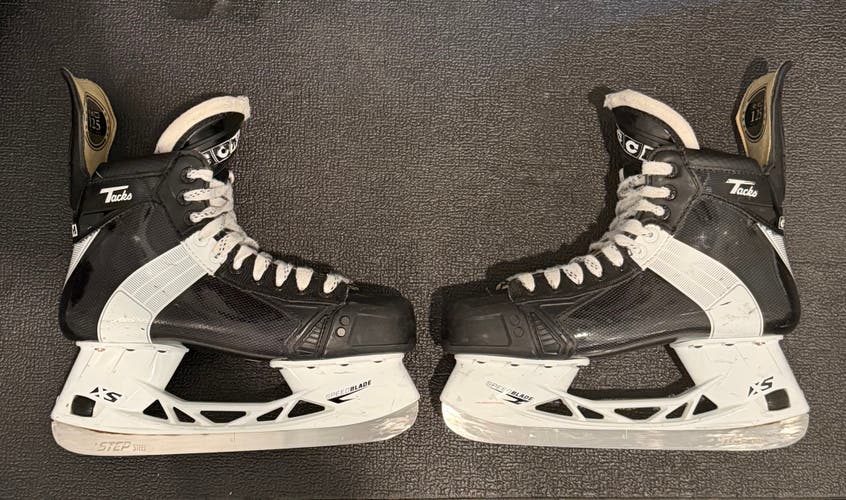 Black/White CCM Tacks 652 Hockey Skates Regular Width 8.5 (Used)