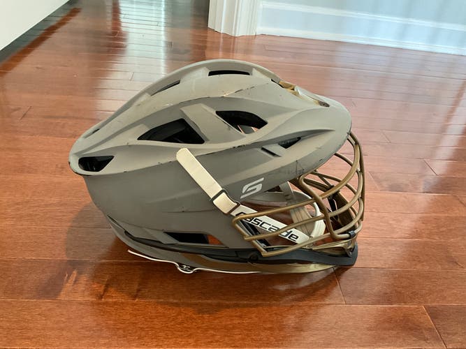MATTE GRAY Cascade S Helmet (Used) SEND OFFERS. WILLING TO NEGOTIATE!