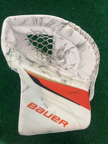 White & Orange Senior Bauer Vapor Hyperlite 2 Goalie Glove Regular (Used)