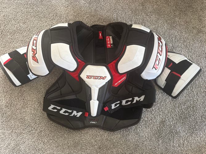 CCM JetSpeed FT4 Pro Shoulder Pads (Used) | Senior Large