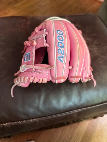 Wilson A2000 RH Infield Baseball Glove 11.5" (Used)