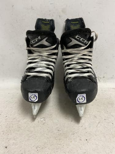 Used CCM XF80 Junior Hockey Skate Black Junior 01.5 11855-S000206721