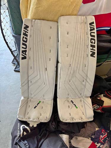 Vaughn Ventus SLR2 Pro Goalie Leg Pads (30+1)