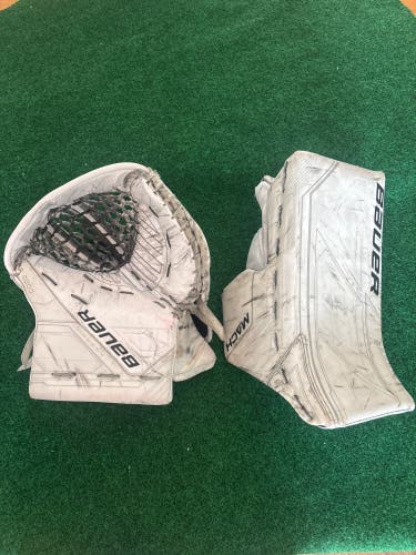 White Senior Bauer Supreme Mach Goalie Glove & Blocker Set Regular (Used)
