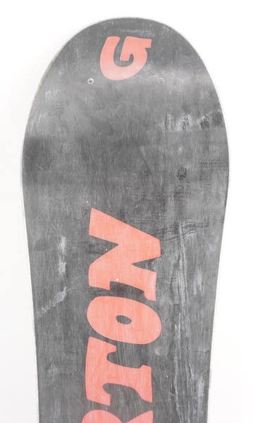 burton kids snowboard used LTR 110cm W/ Burton Regression Bindings cssportinggoods The tip and tail kick up with an early rise outside the feet for the catch We have a used Burton