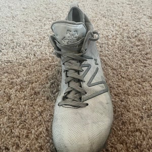 White Men's Size M 10.5 (W 11.5) Adult New Balance Freeze Mid Top (Used)