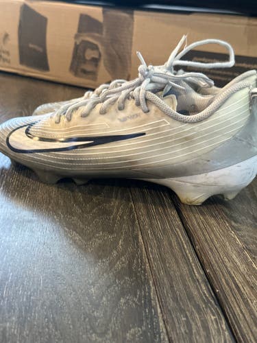 Men's Size M 9.0 (W 10.0) Nike Vapor Speed Low Top Molded Cleats (Used)