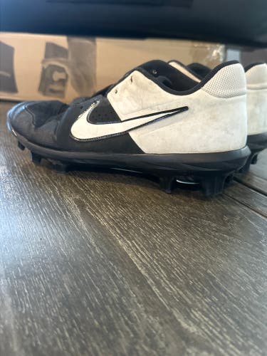 Black Men's Size M 10.0 (W 11.0) Nike Alpha Huarache Varsity Low Top Molded Cleats (Used)