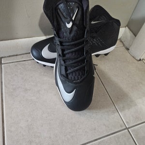 Men's Size M 12.5 (W 13.5) Nike Molded Cleats (New)
